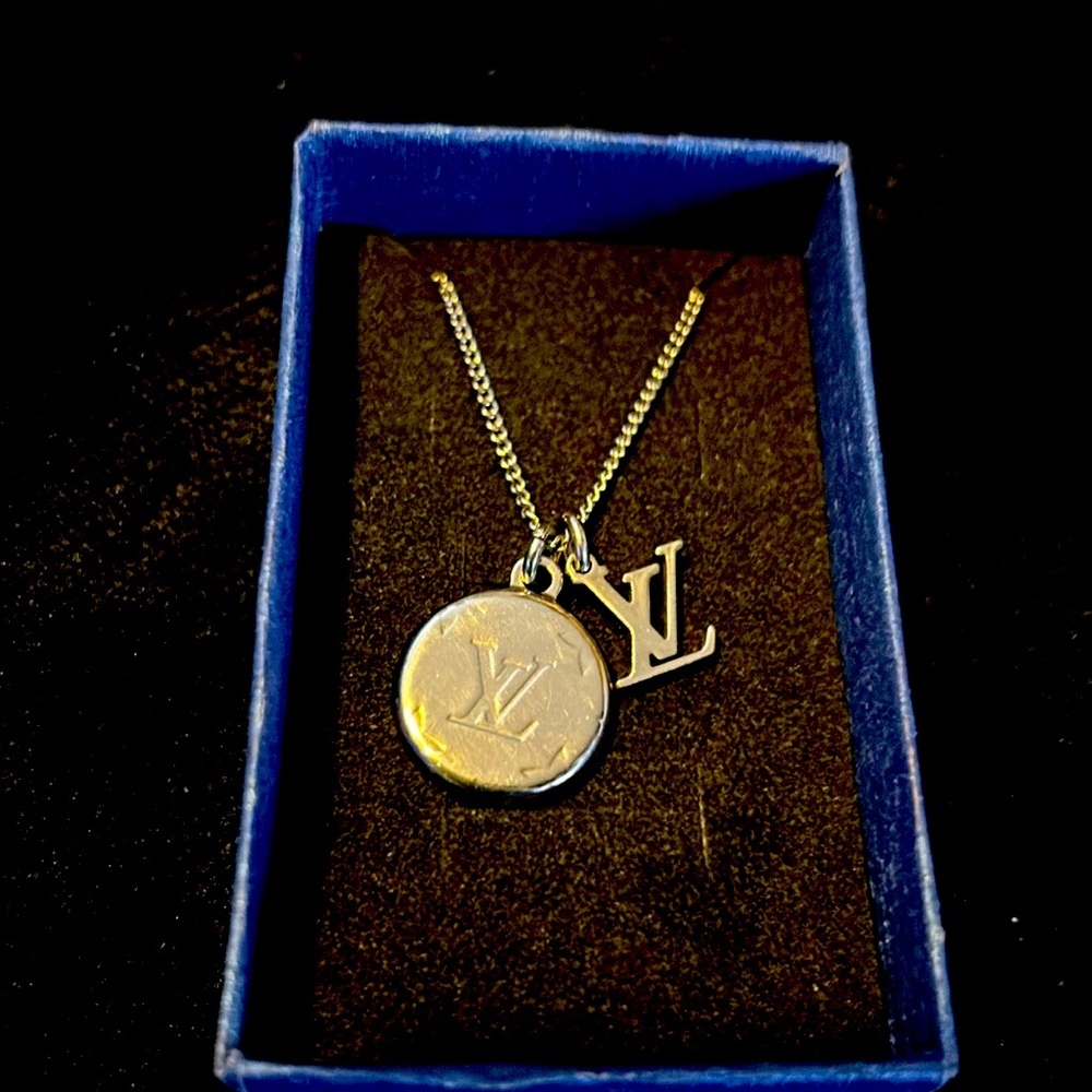 Brand new!!, Louis Vuitton necklace🎈